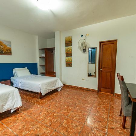 Hospedaje Gran Imperial Tumbes Extérieur photo